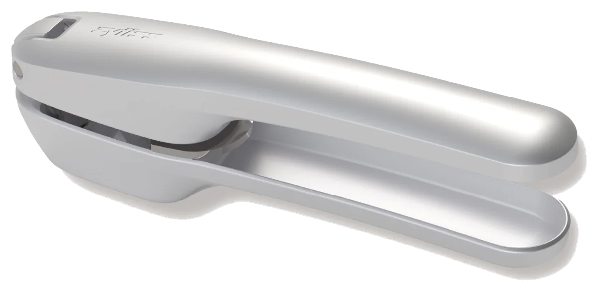 Zyliss Susi 4 Garlic Press with Built-In Cleaning Tool (E960016)